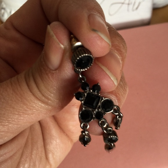 Gorgeous pair of black 90’s vintage earrings - Picture 4 of 4